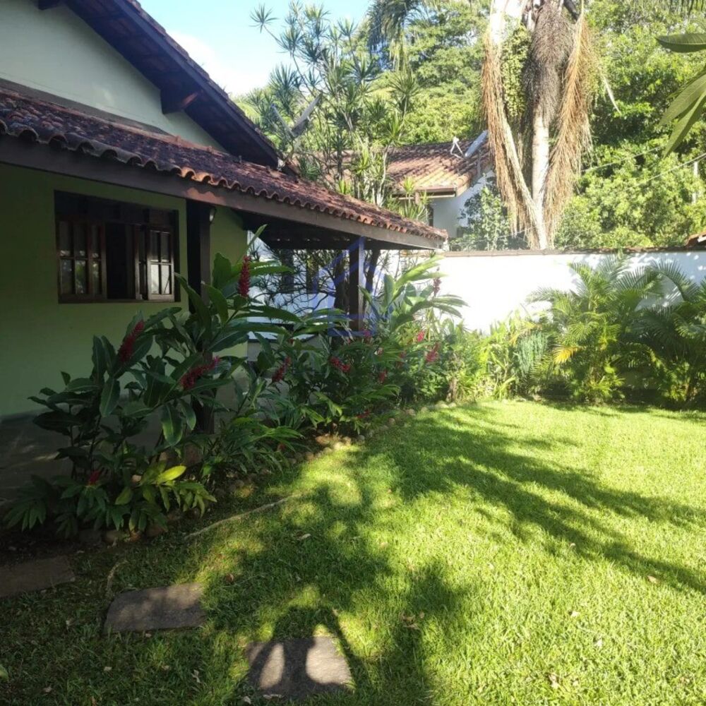 Casa, 3 quartos, 222 m² - Foto 2