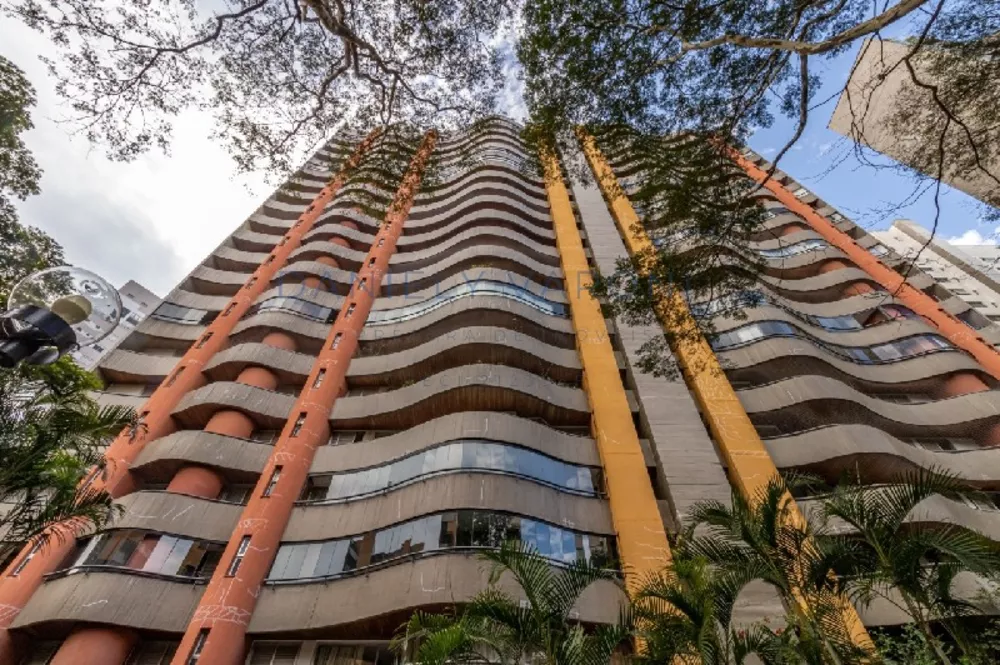 Apartamento à venda com 6 quartos, 223m² - Foto 1