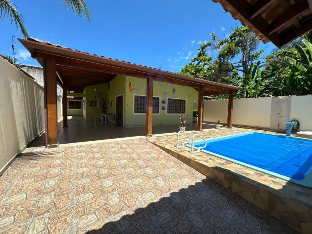 Casa à venda com 4 quartos, 140m² - Foto 1