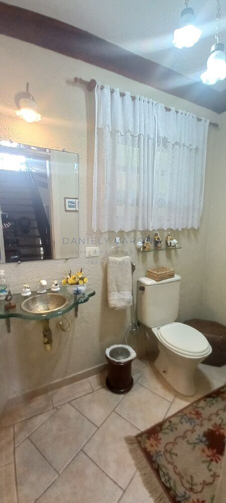 Casa, 4 quartos, 266 m² - Foto 1