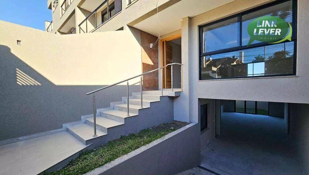 Sobrado para alugar com 3 quartos, 254m² - Foto 2