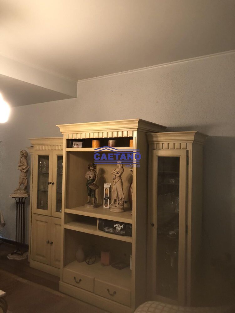 Casa, 4 quartos, 290 m² - Foto 1