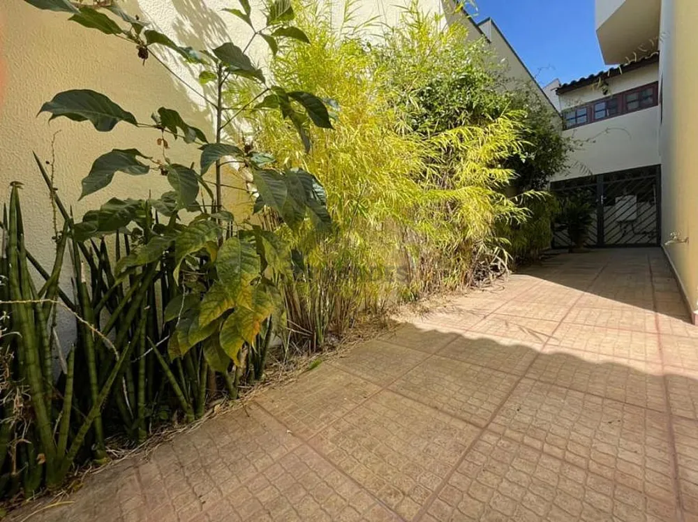 Casa, 3 quartos, 245 m² - Foto 8