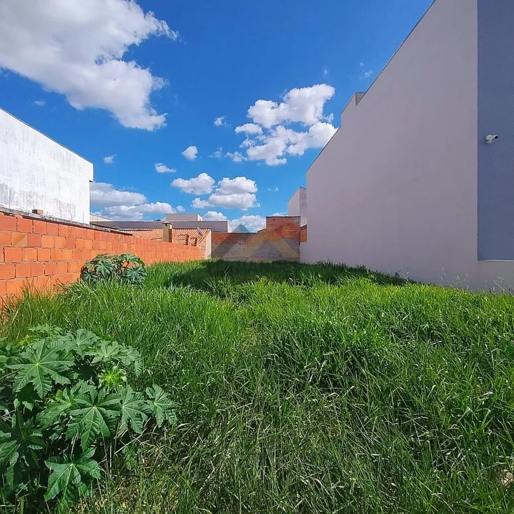 Terreno, 210 m² - Foto 1