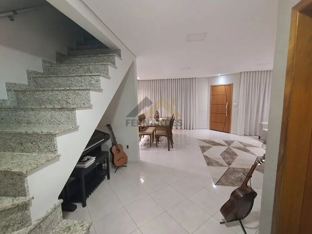 Casa, 3 quartos, 210 m² - Foto 5