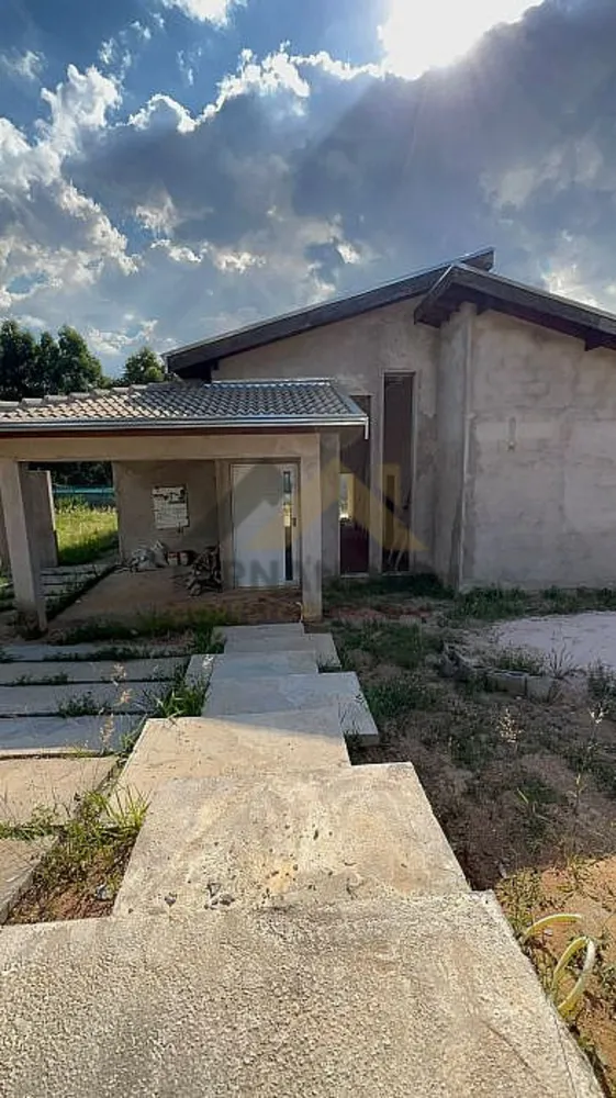 Chácara, 3 quartos, 1035 m² - Foto 1