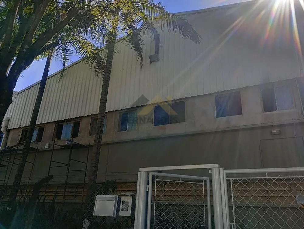Depósito-Galpão, 2700 m² - Foto 3