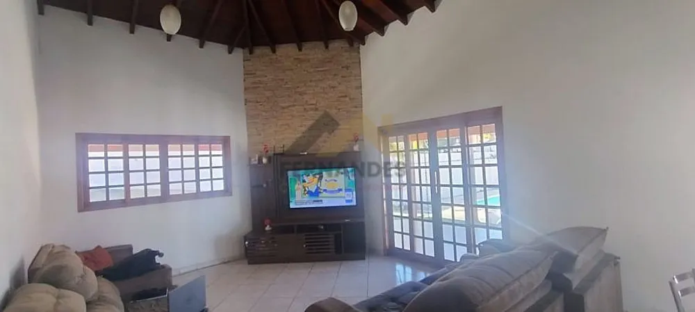 Chácara, 3 quartos, 1005 m² - Foto 3