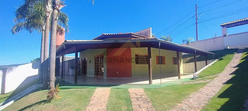 Chácara, 3 quartos, 1005 m² - Foto 1