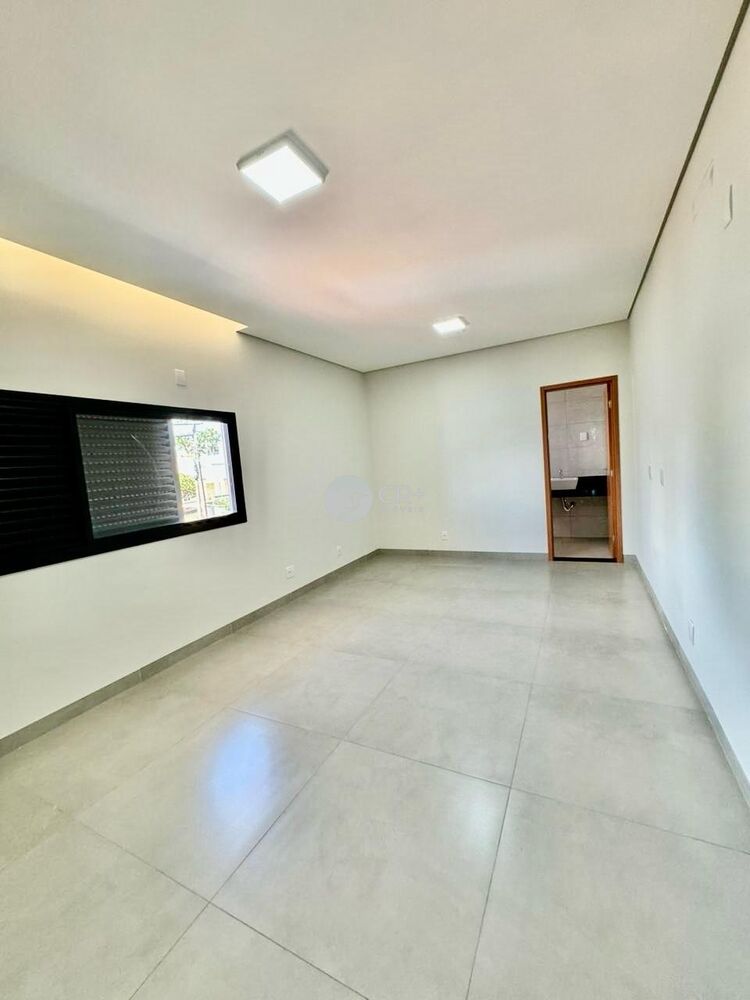 Casa, 3 quartos, 177 m² - Foto 1