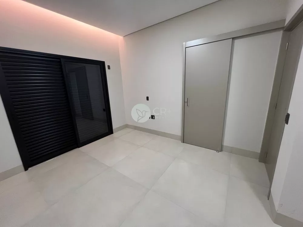 Casa, 3 quartos, 245 m² - Foto 9