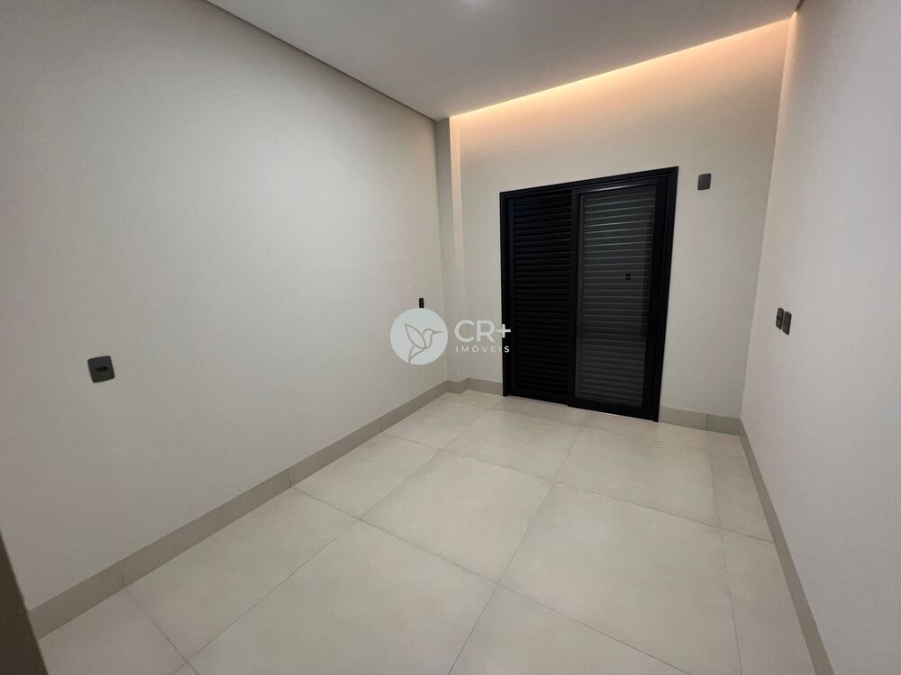 Casa, 3 quartos, 245 m² - Foto 31