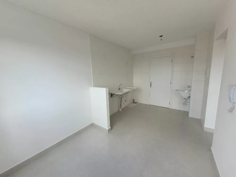 Apartamento para alugar com 2 quartos, 34m² - Foto 3