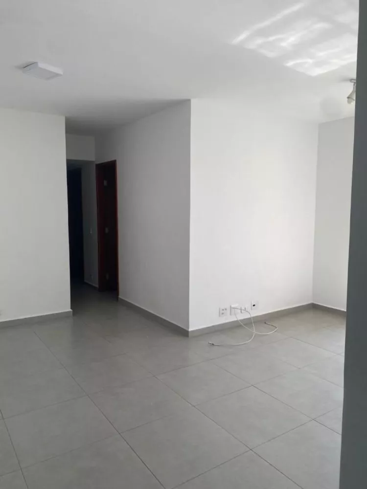 Apartamento para alugar com 3 quartos, 82m² - Foto 1