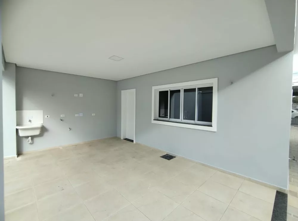 Casa para alugar com 3 quartos, 243m² - Foto 3