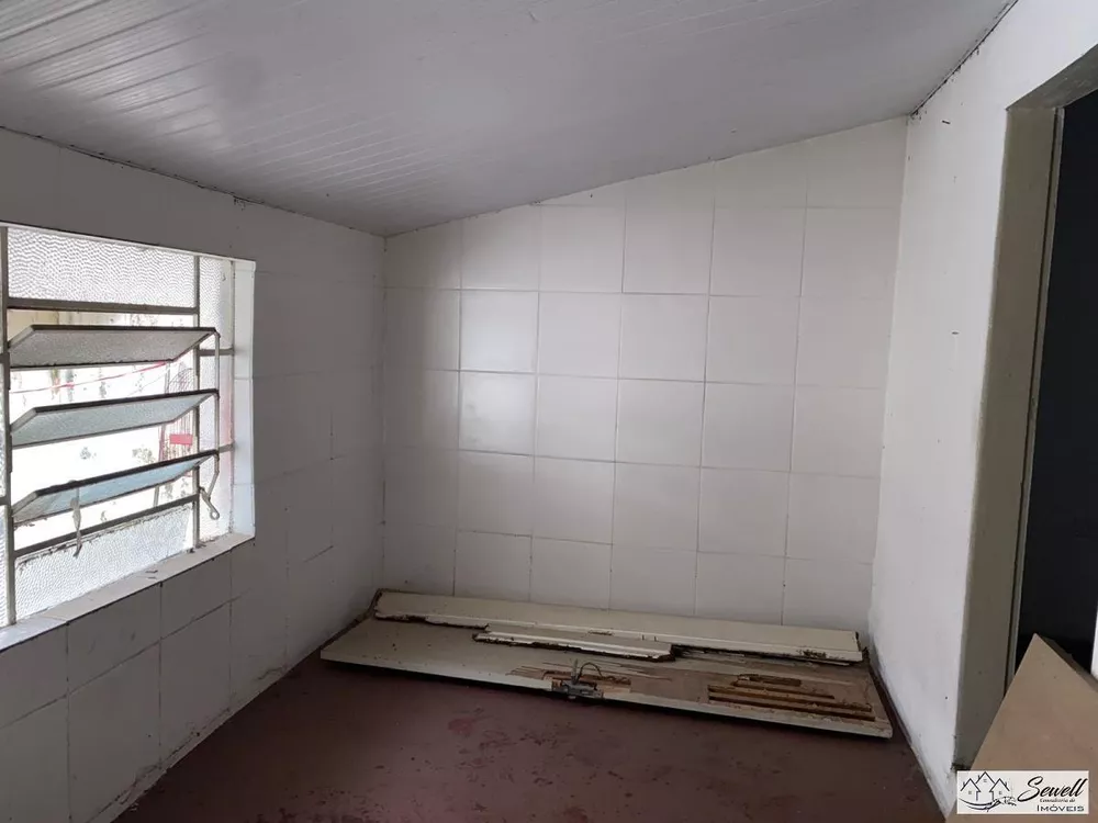 Casa à venda com 3 quartos, 138m² - Foto 1