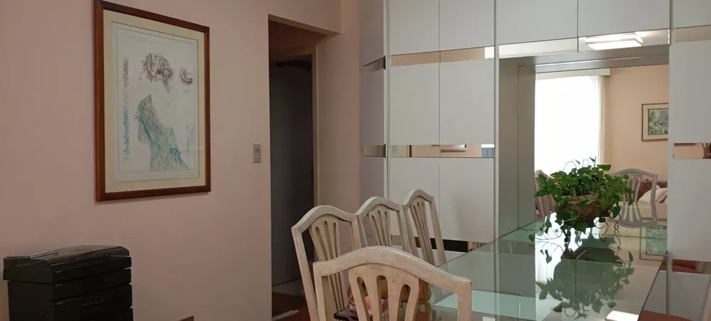 Apartamento à venda com 3 quartos, 90m² - Foto 2