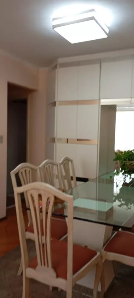 Apartamento à venda com 3 quartos, 90m² - Foto 3