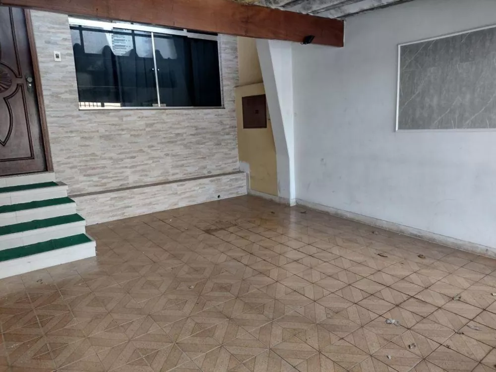 Casa à venda com 3 quartos, 111m² - Foto 4