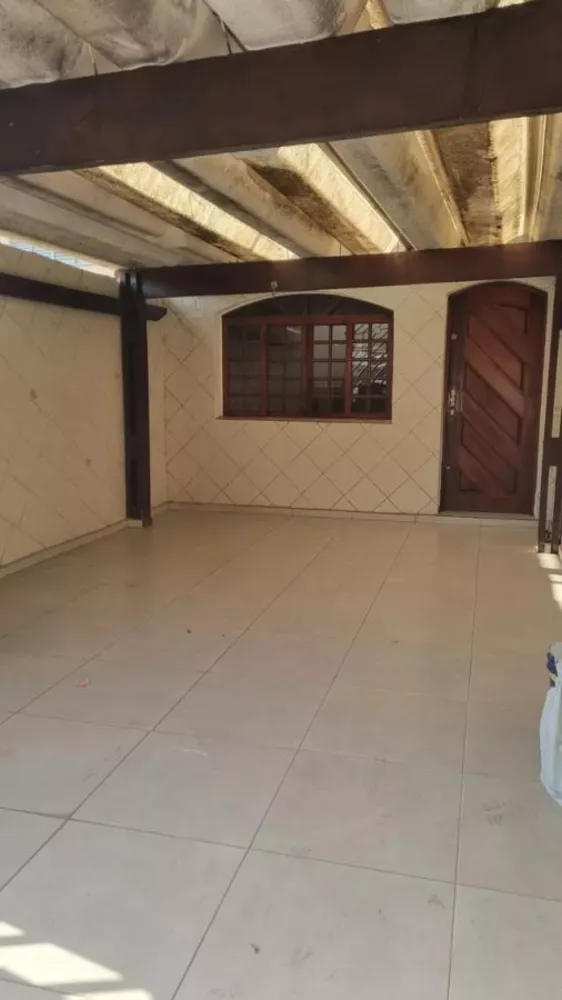 Sobrado à venda com 3 quartos, 108m² - Foto 1