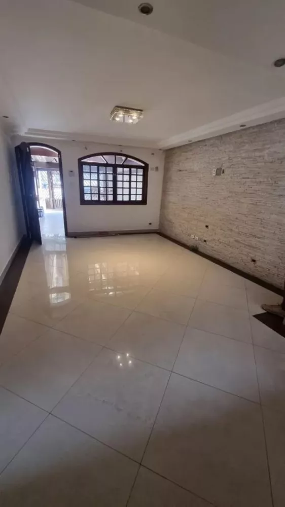 Sobrado à venda com 3 quartos, 108m² - Foto 3