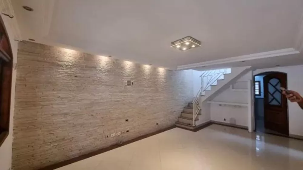 Sobrado à venda com 3 quartos, 108m² - Foto 2