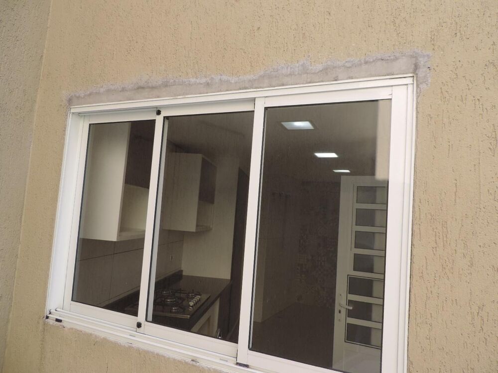 Casa à venda com 3 quartos, 230m² - Foto 2