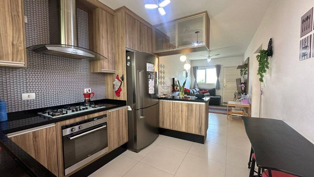 Casa de Condomínio à venda com 2 quartos, 67m² - Foto 1