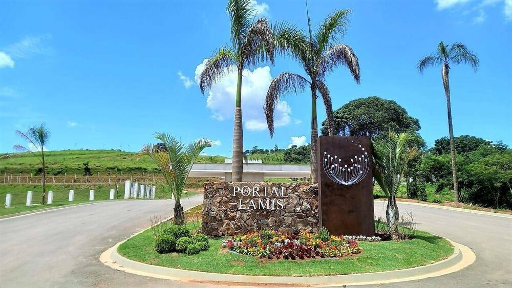 Loteamento e Condomínio, 300 m² - Foto 1