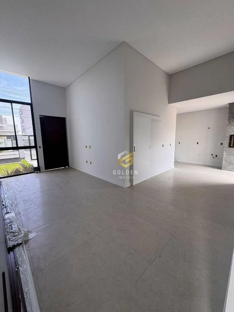 Casa, 3 quartos, 127 m² - Foto 2