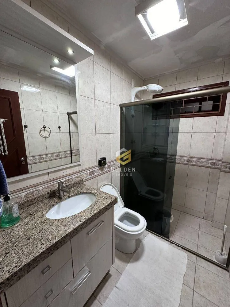 Sobrado, 4 quartos, 190 m² - Foto 2