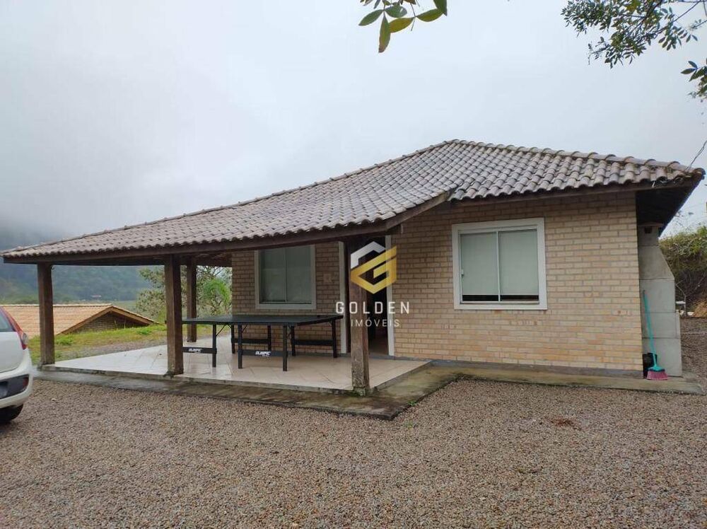Chácara à venda com 2 quartos, 687M2 - Foto 1