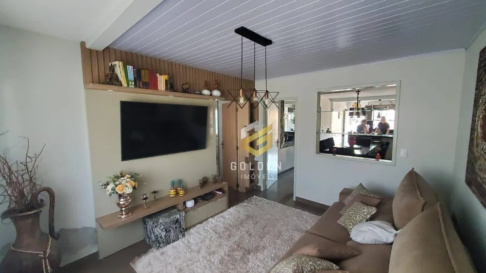 Casa, 3 quartos, 190 m² - Foto 2
