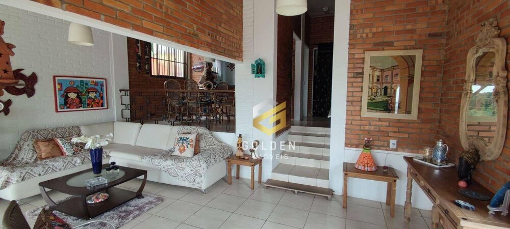 Casa à venda com 4 quartos, 270m² - Foto 8