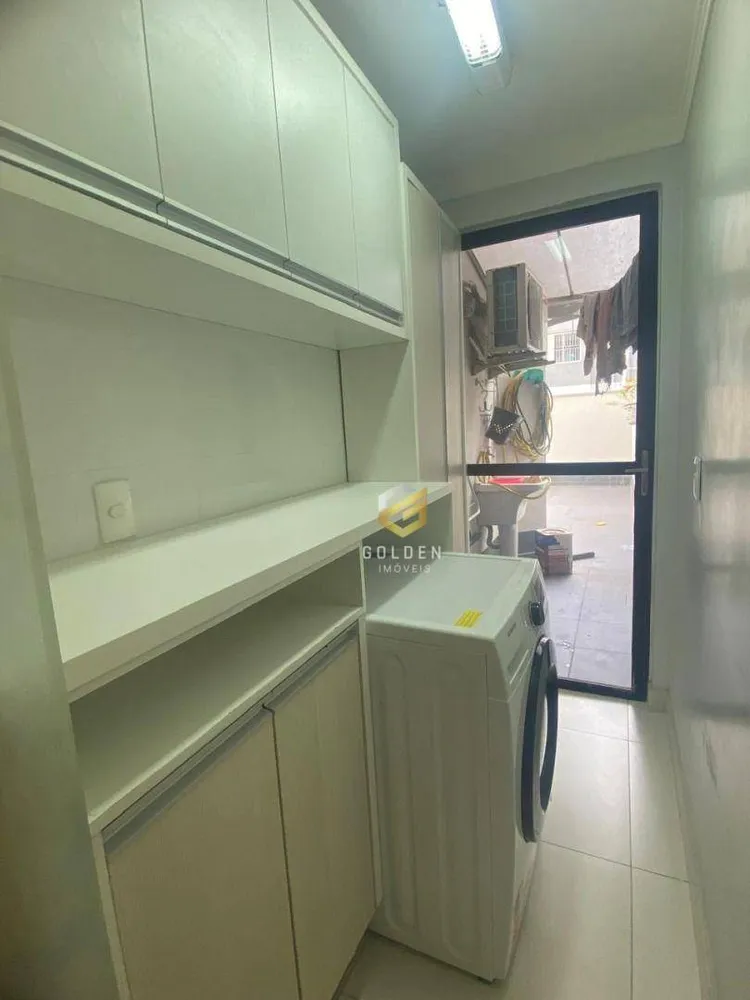 Apartamento, 3 quartos, 216 m² - Foto 4
