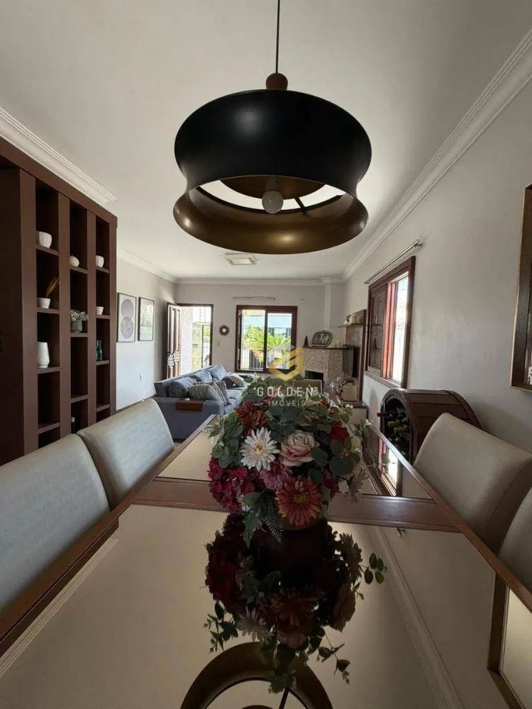 Sobrado, 4 quartos, 209 m² - Foto 2