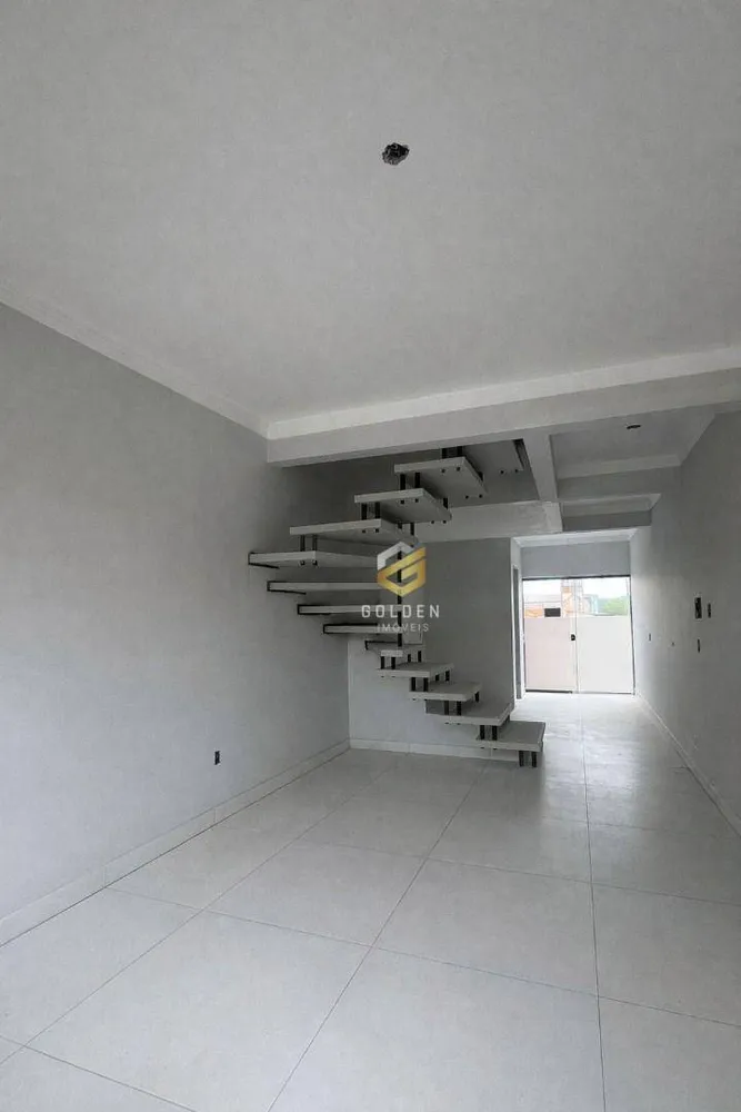 Sobrado, 2 quartos, 72 m² - Foto 1