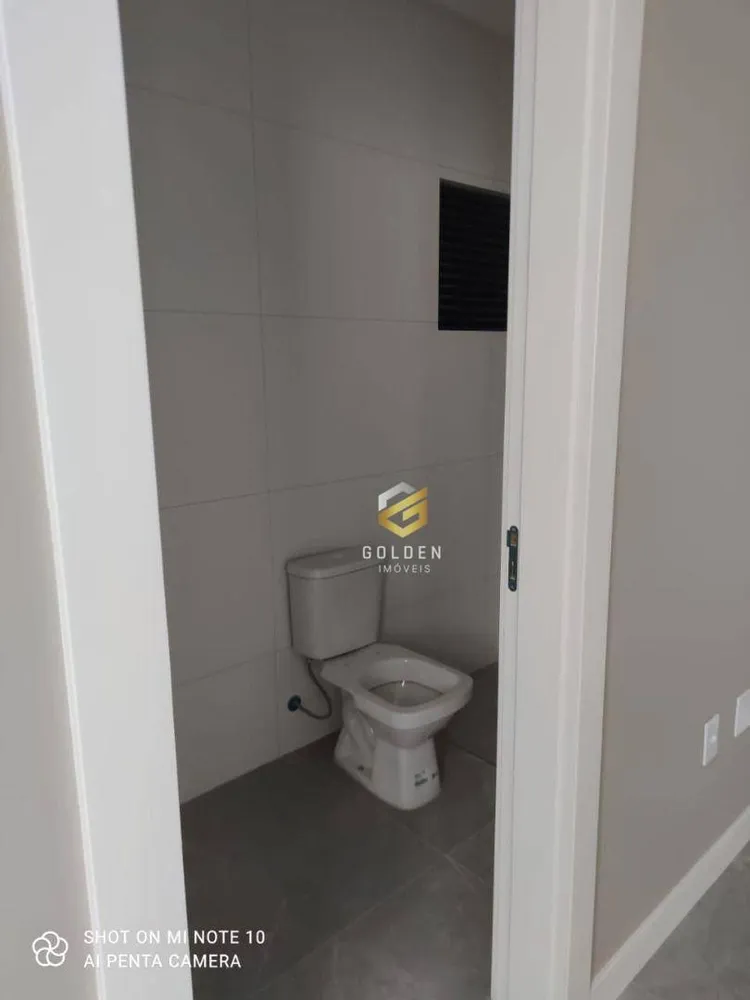 Sobrado, 3 quartos, 220 m² - Foto 2