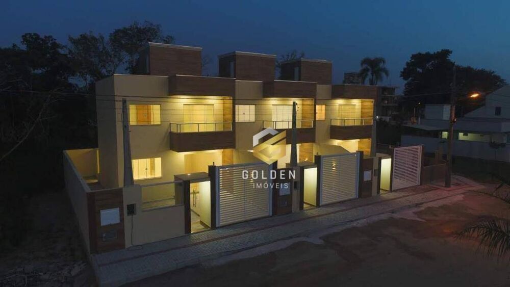 Sobrado à venda com 2 quartos, 104m² - Foto 1