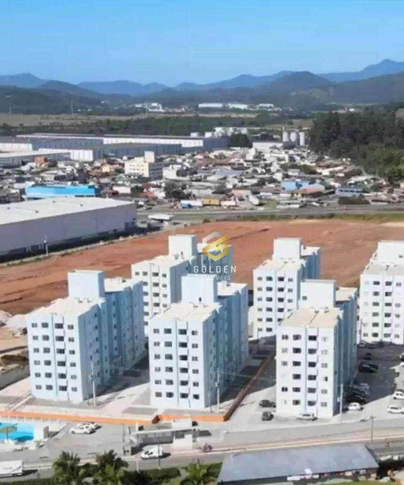 Apartamento, 2 quartos, 4952 m² - Foto 1