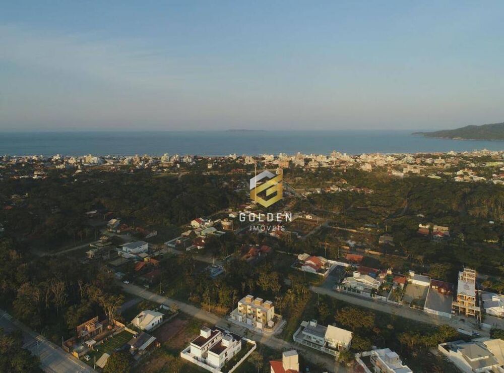 Sobrado à venda com 2 quartos, 104m² - Foto 1