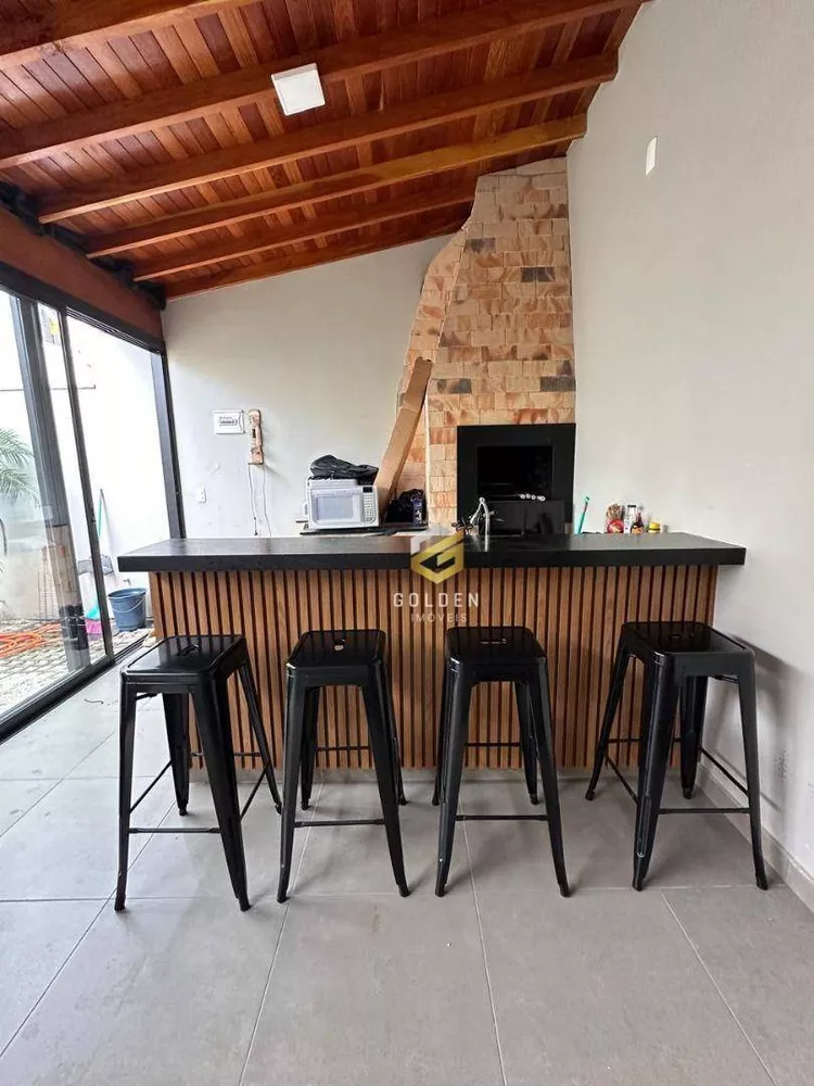 Casa à venda com 1 quarto, 99m² - Foto 5