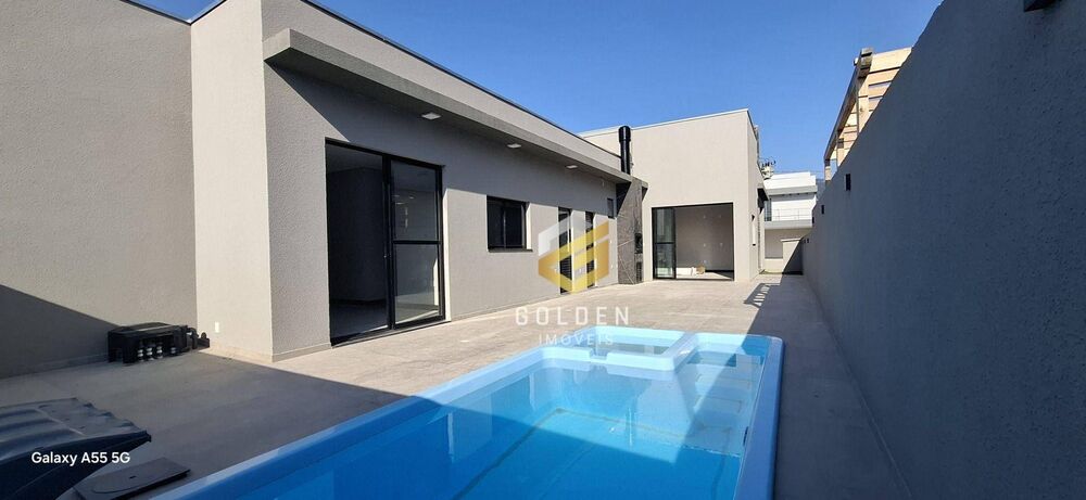 Casa de Condomínio à venda com 3 quartos, 180m² - Foto 3