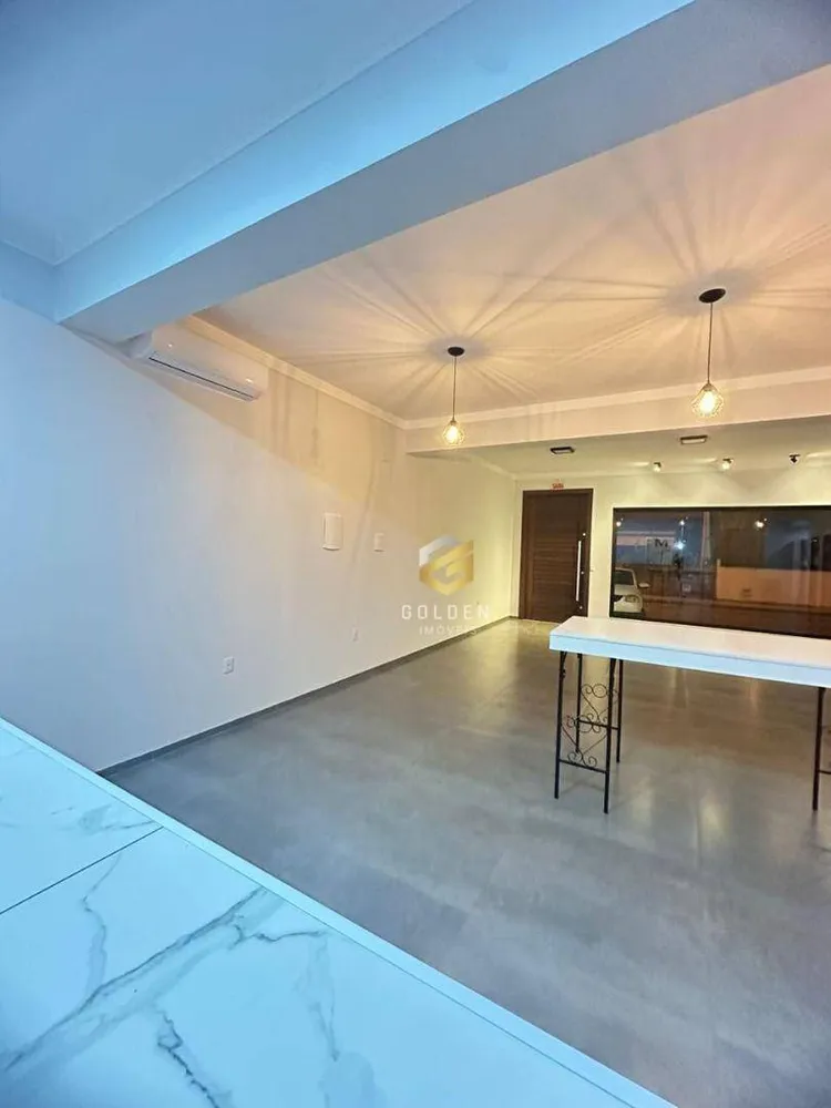 Casa, 3 quartos, 361 m² - Foto 3