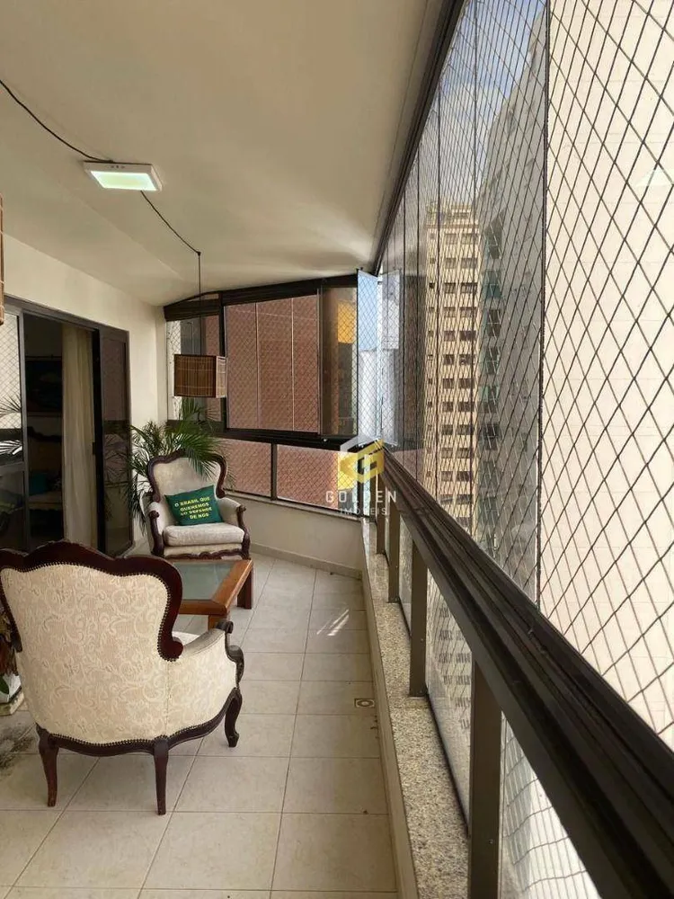 Apartamento, 3 quartos, 225 m² - Foto 2