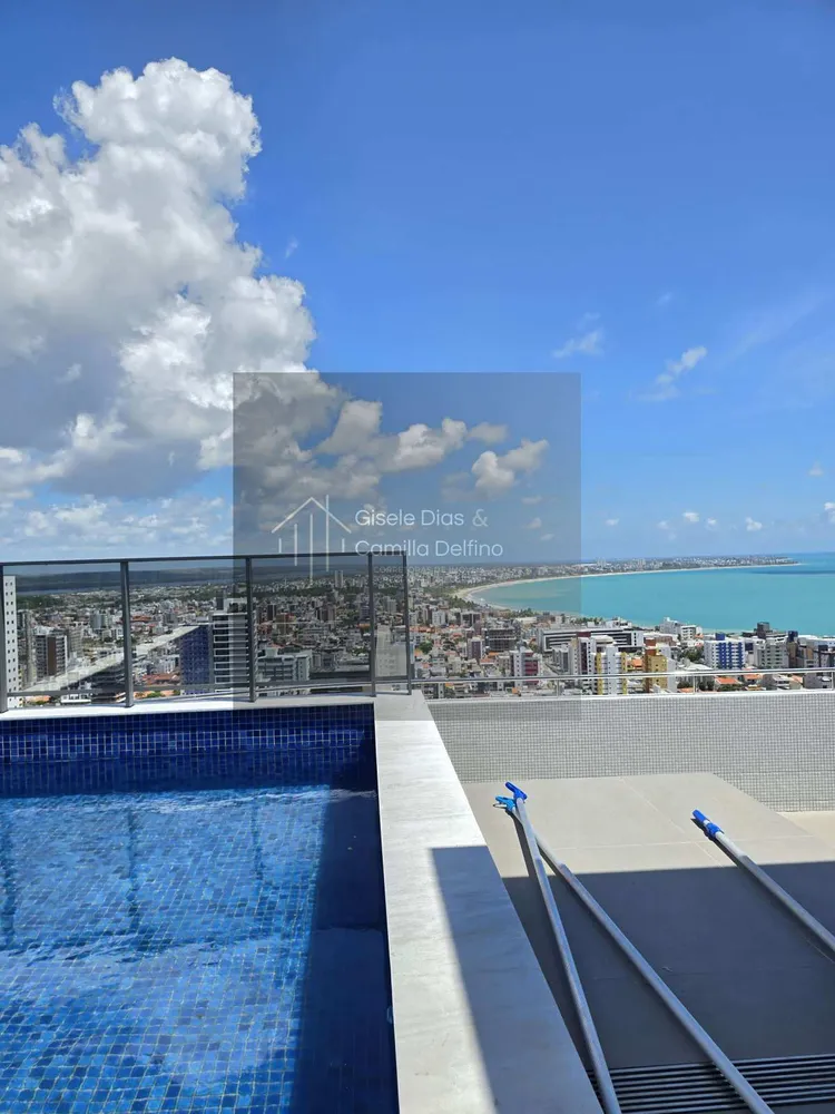 Cobertura, 3 quartos, 211 m² - Foto 2