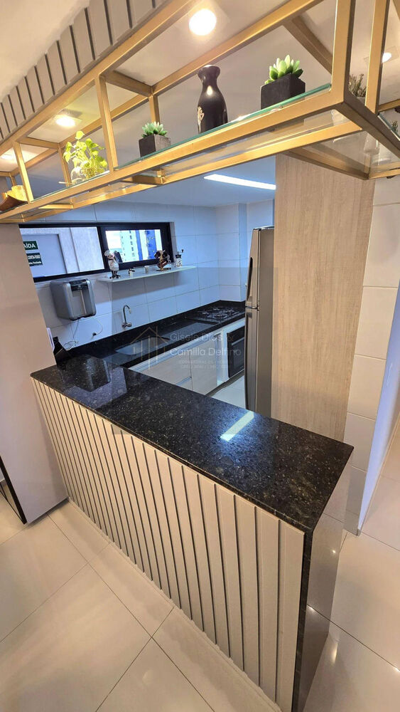 Apartamento à venda com 3 quartos, 100m² - Foto 2