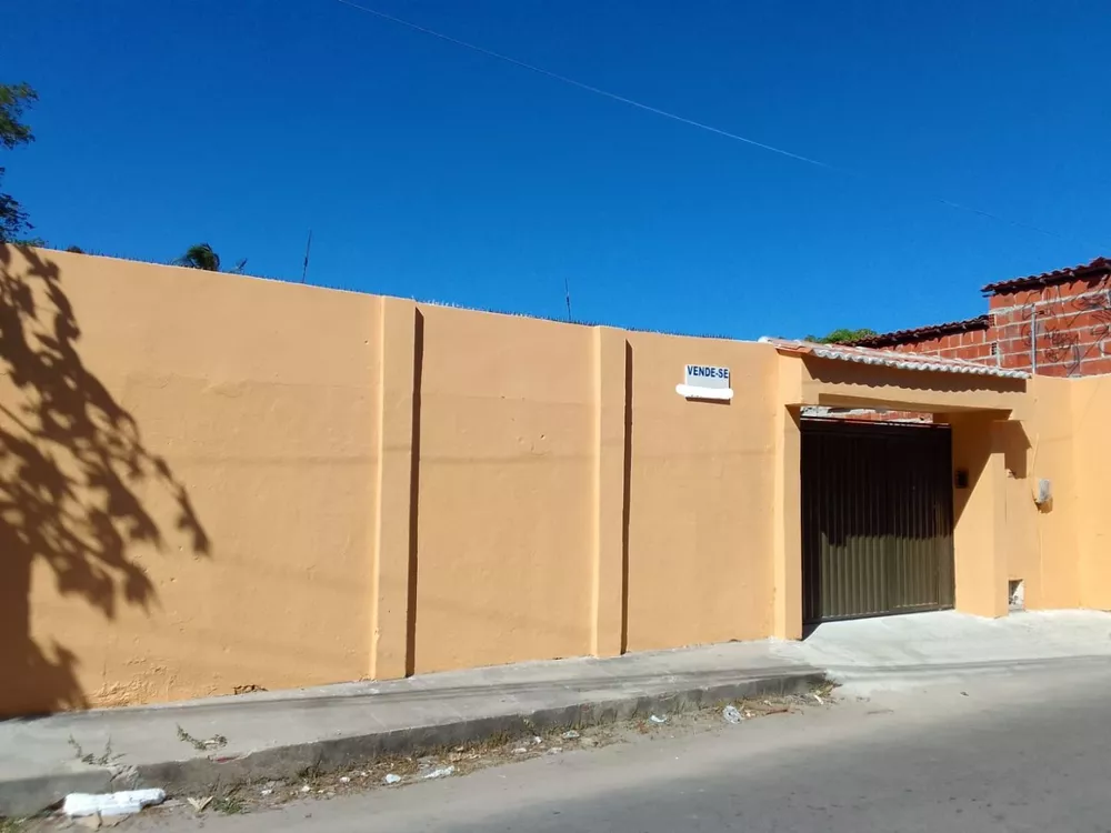 Casa à venda com 3 quartos, 150m² - Foto 1