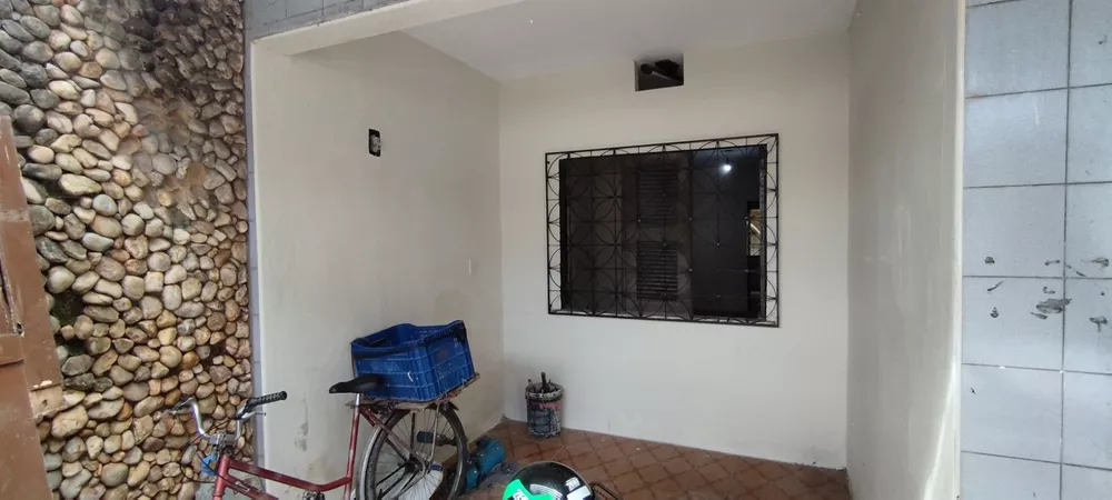 Casa à venda com 4 quartos, 153m² - Foto 2