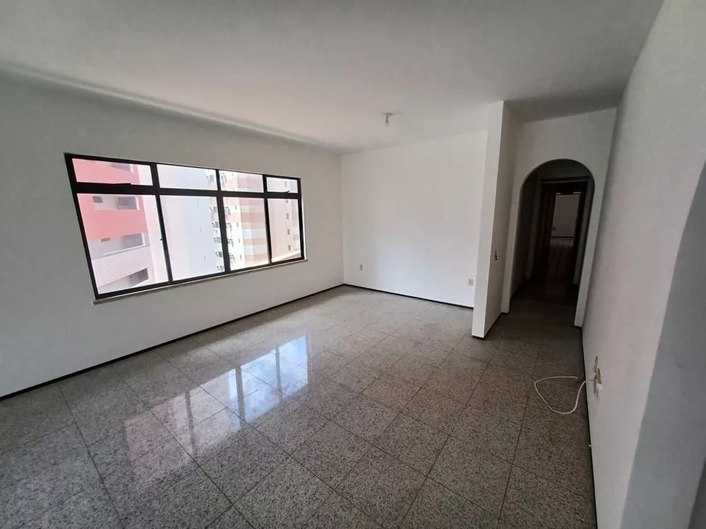 Apartamento para alugar com 3 quartos, 205m² - Foto 6